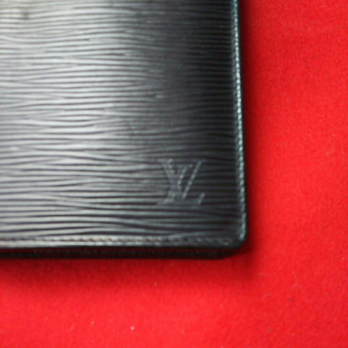 LOUISVUITTON エピ ブラック 長財布