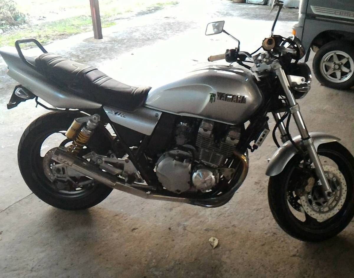 車検切れでエンジン不動のXJR400R買取 2.4万円 | XJR400R シルバー 車検30