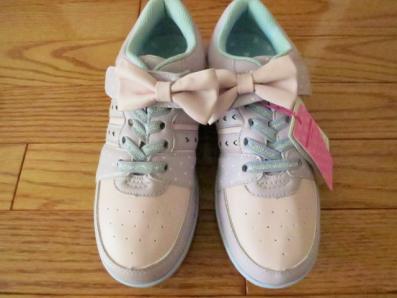 超激得，新作 メゾピアノ ピンク&times;紫リボン＆スニーカー 23センチ(23.0cm)｜売買されたオークション情報、yahooの商品情報をアーカイブ公開 - オークファン 23.0cm