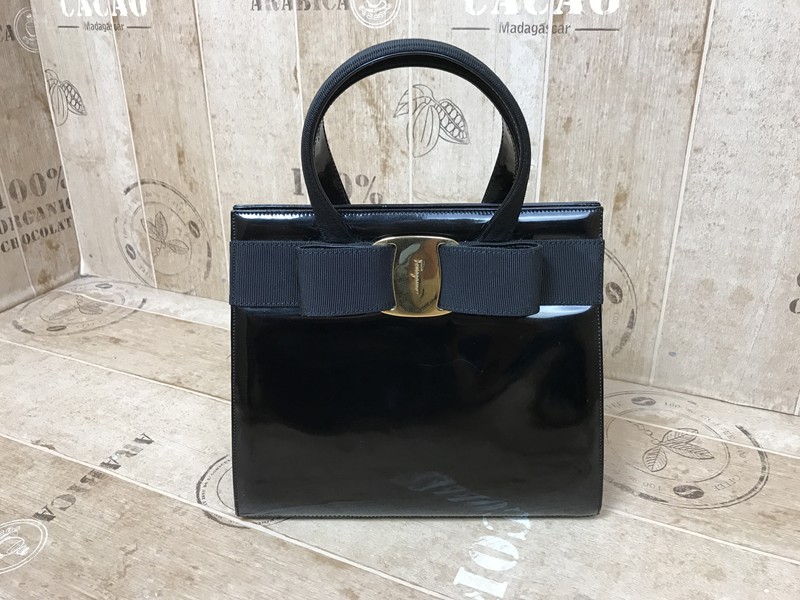 Salvatore Ferragamo ”サルヴァトーレ フェラガモ ” エナメル/パテント 
