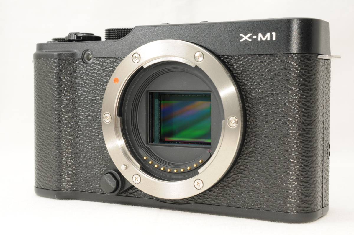 FUJIFILM ボディ X-M1 | ミラーレス一眼 シルバー (フジフイルム) FX-X 
