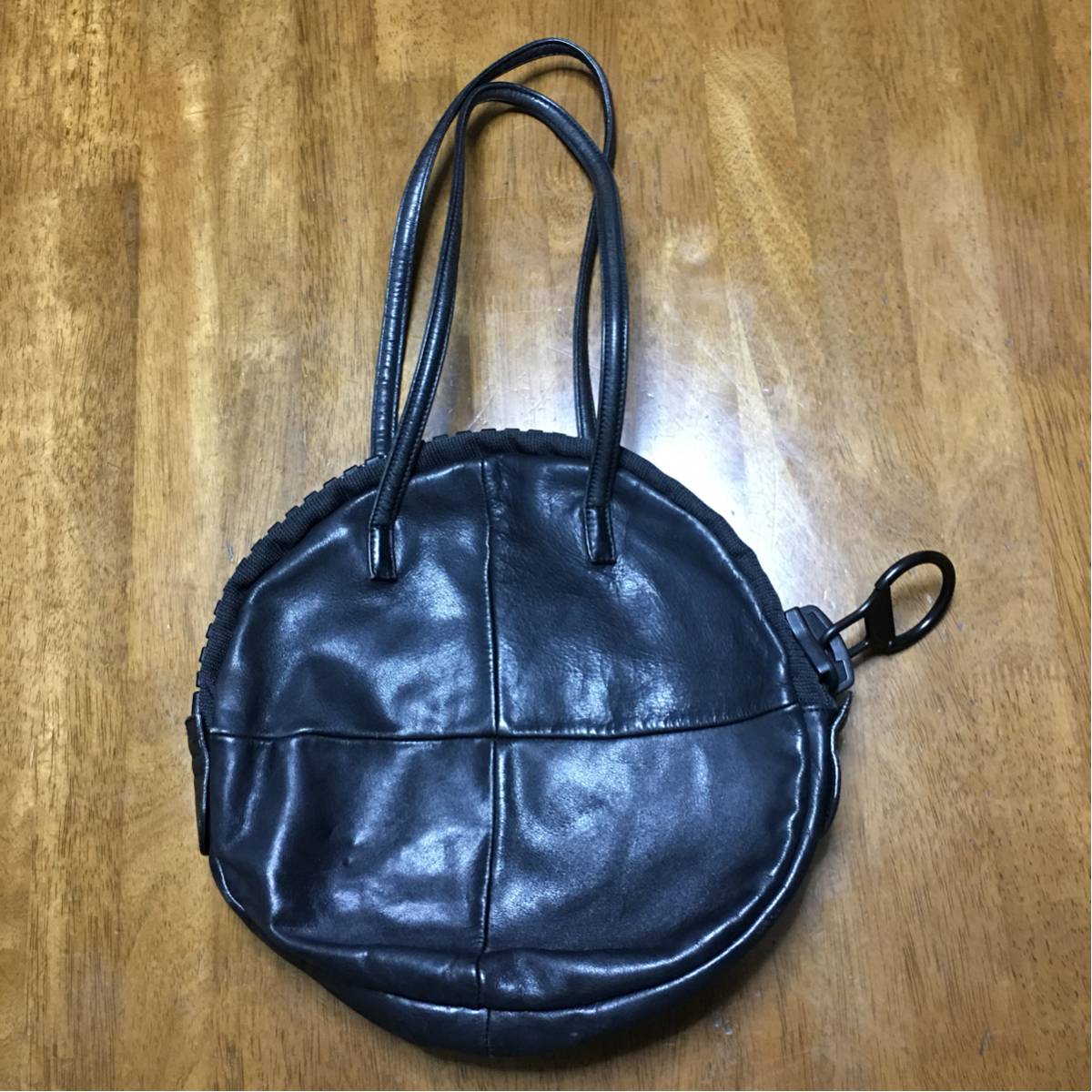 即決 kawa-kawa 丸型 バッグ kawakawa カワカワ パピヨネ 本革 ラウンド 円形 ショルダー ビッグジップ ブラック 黒 日本製