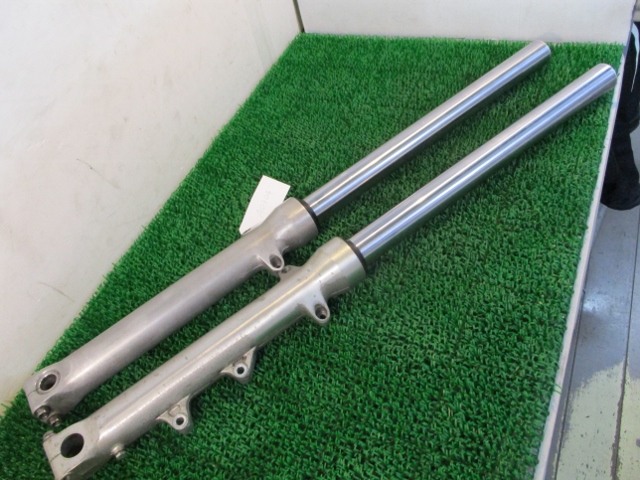 ホンダ　マグナ250　MC29　フロントフォーク　曲り、漏れ、摺動部にサビ無し　良品　希少品　純正品（中古）A0304