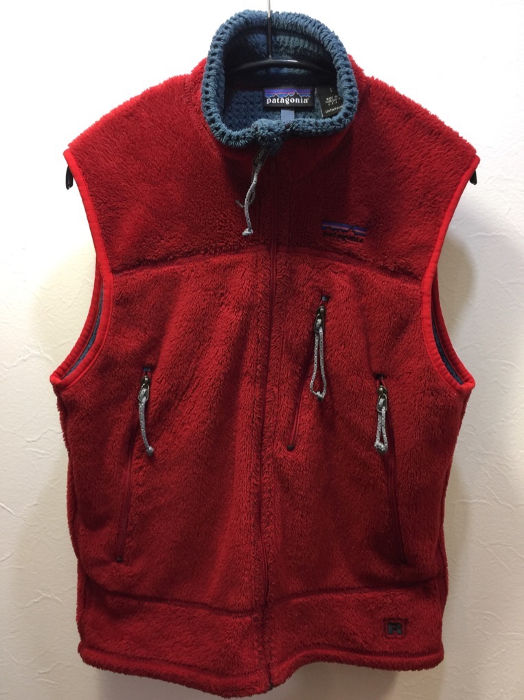 希少 2002年製 Patagoniaパタゴニア R4 ベスト S レッド 山刺繍タグ R2 
