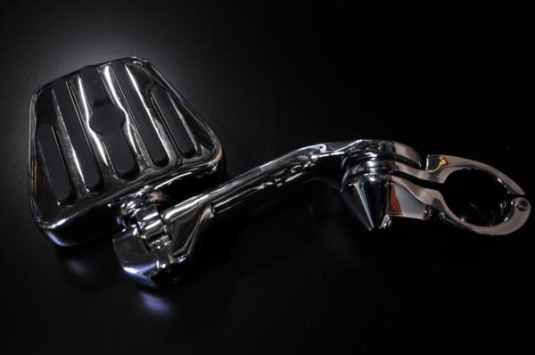 ハーレー用ロングタイプ・大型ペグ　アジャスタブル ハイウェイ ペグ クロームメッキ 360度調整可能　左右セット！4