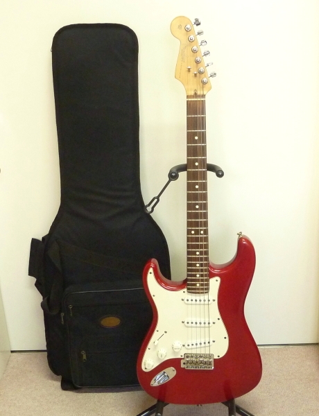 《フェンダーUSA》ストラトキャスター レフティ 左用 HIGHWAY 1 CRT/R 赤★中古品★