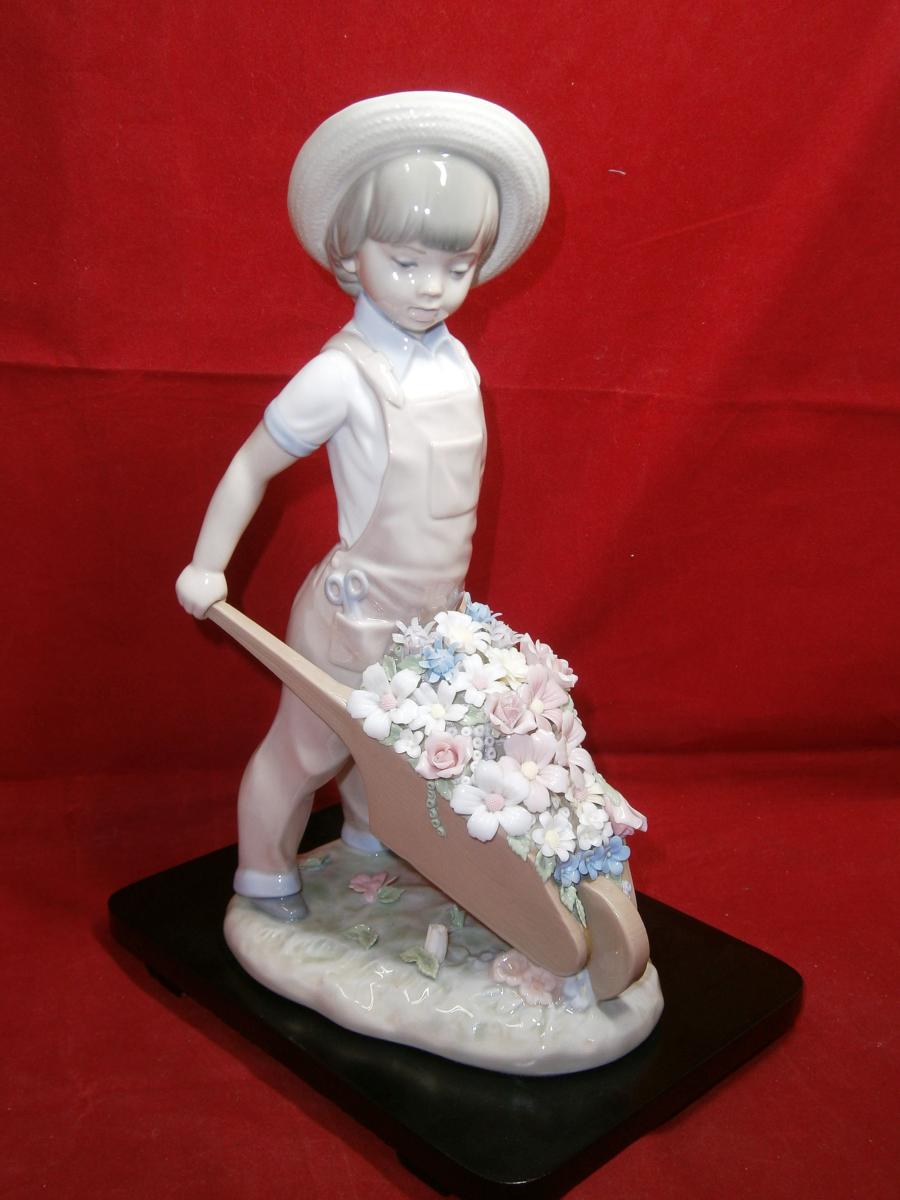 LLADRO】リヤドロ 男の子シリーズ 花車 No.1283 台座付き 40120 希少