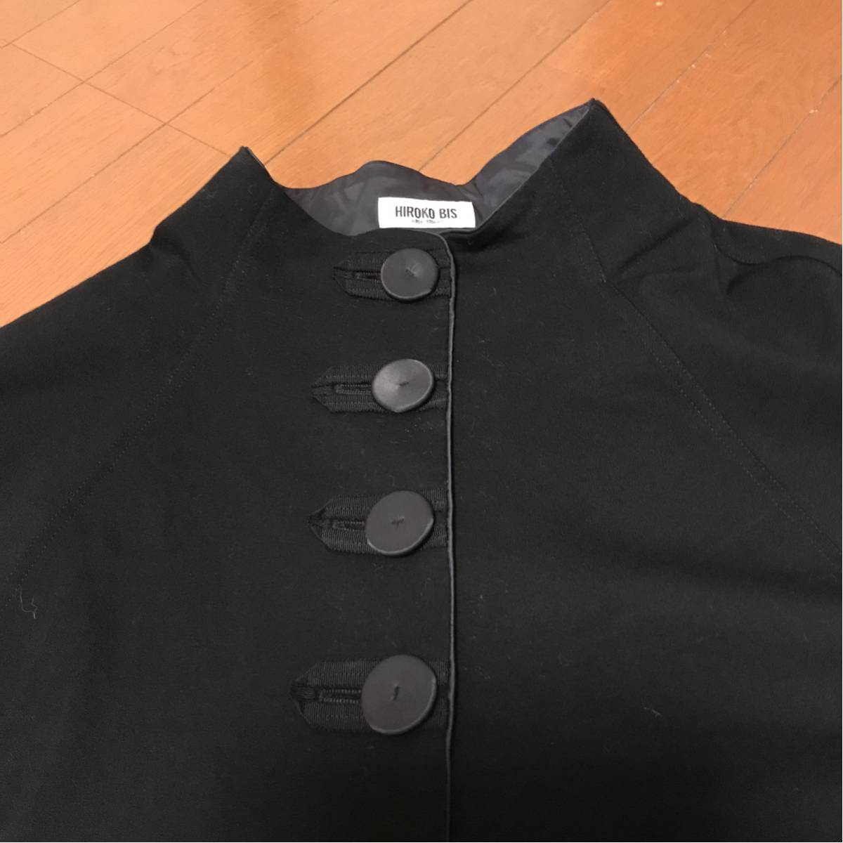 未使用レベル 超美品ヒロコビスのおしゃれなポンチョ 着回せる黒 15号 ヒロココシノ