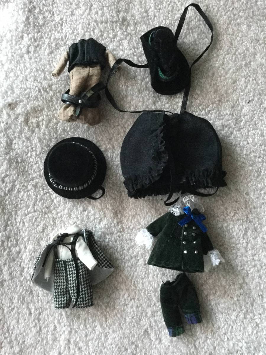 リトルダル・アウトフィットセット//シエル(黒執事)，ジョルジュ， ジャック//着用有/一部欠品有