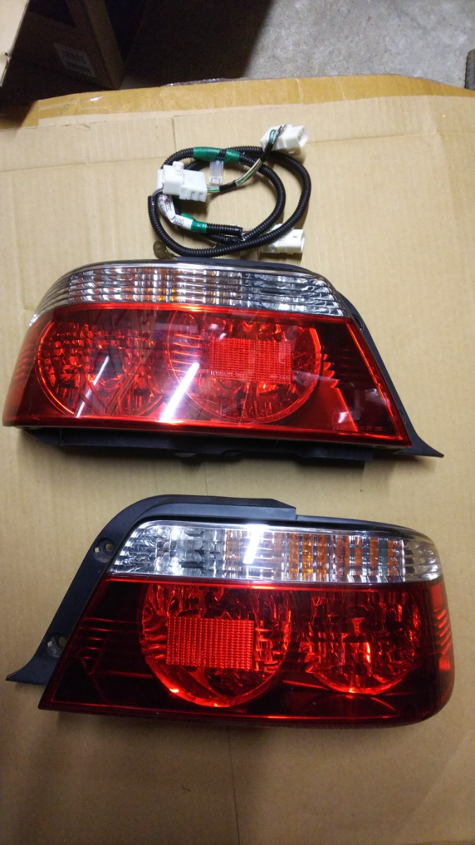 チェイサーJZX100後期 ツアラーV テールランプ左右 配線付き