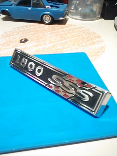 ブルーバード510 1800sssクーペ センターコンソール エンブレム