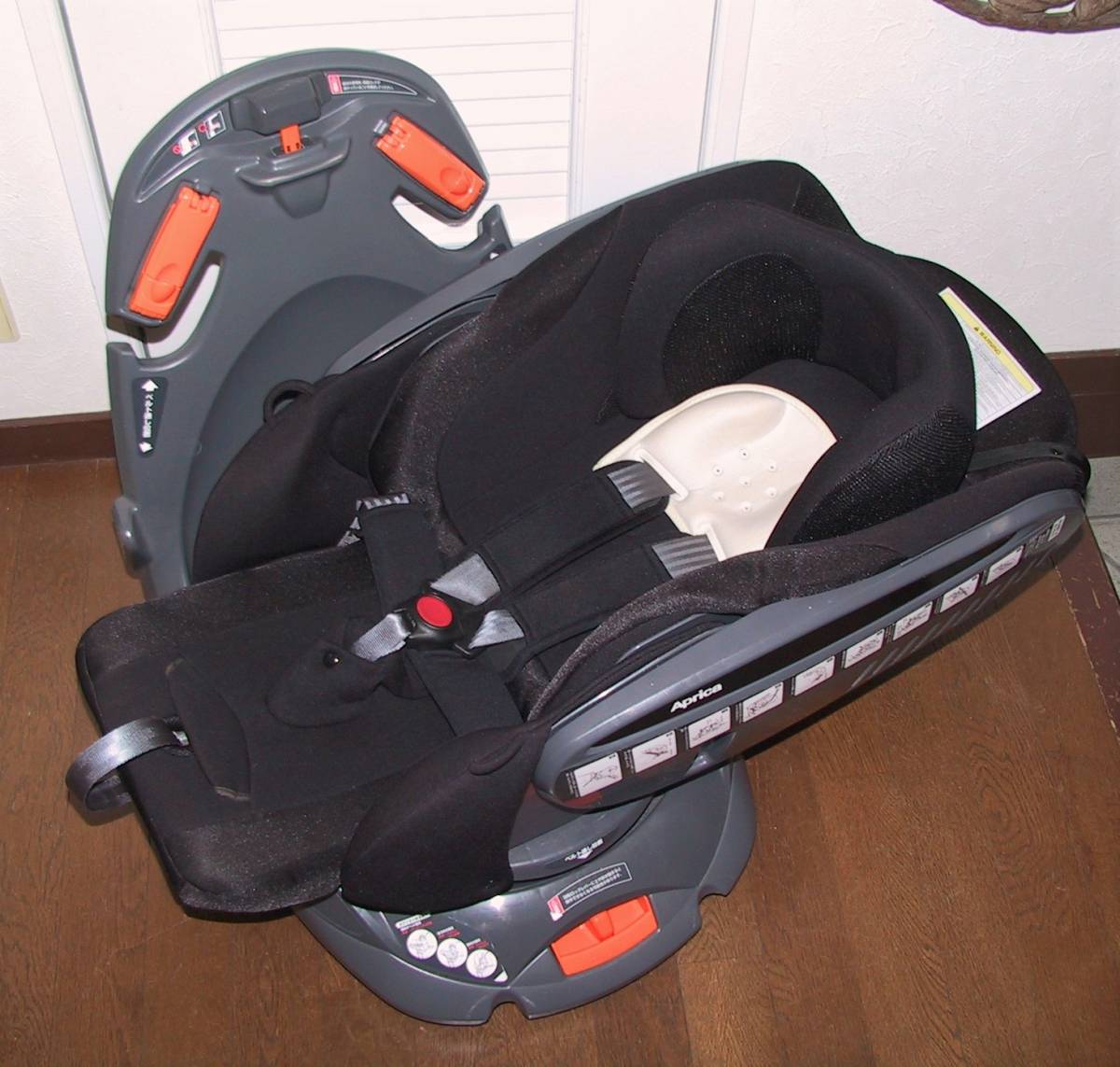 アップリカ ベッティーノ Aprica Bettino チャイルドシート 新生児OK 