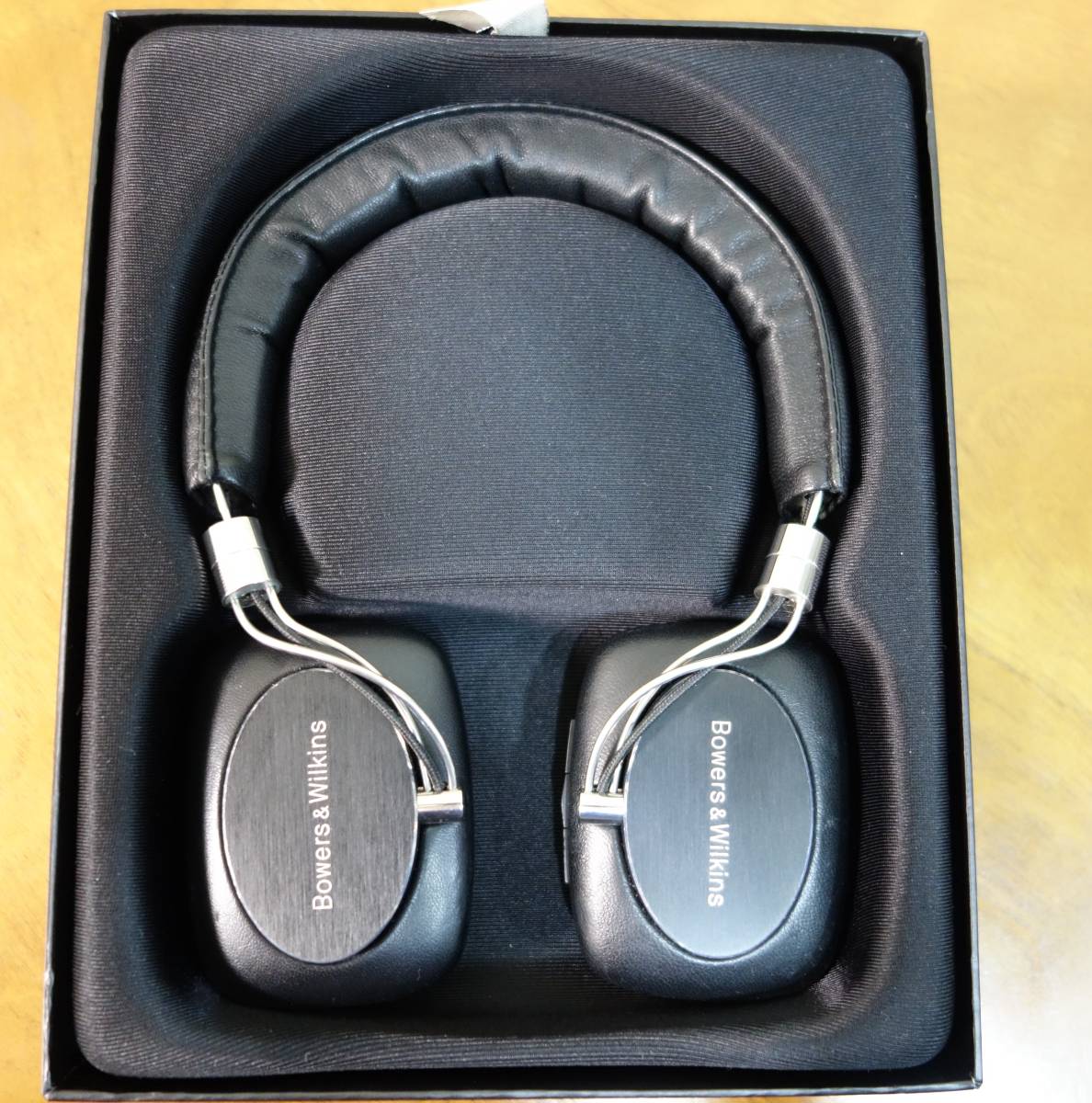 Bowers & Wilkins P5 Wireless (B&W) 国内正規品 中古品