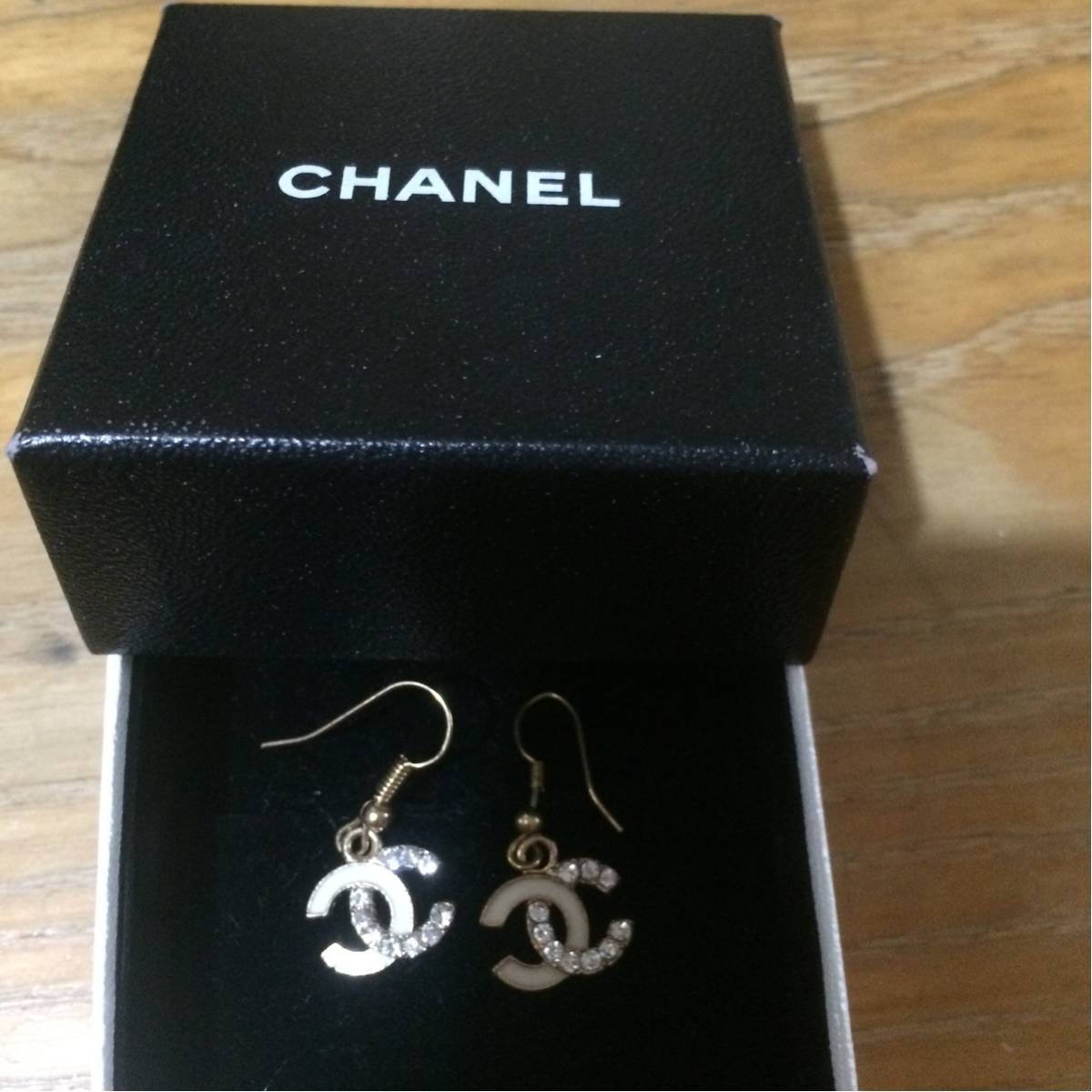 シャネルノベルティ ☆ピアス 送料無料！CHANEL 【公式通販】