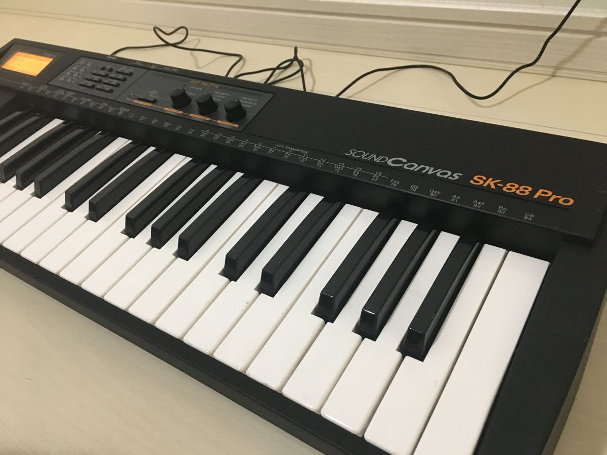 Roland シンセサイザー SK-88Pro 動作確認済み ☆1〜動作未確認 