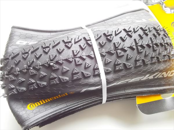 PIRELLI ピレリ P ZERO VELO 4S ロードクリンチャータイヤ 700x25C 2本