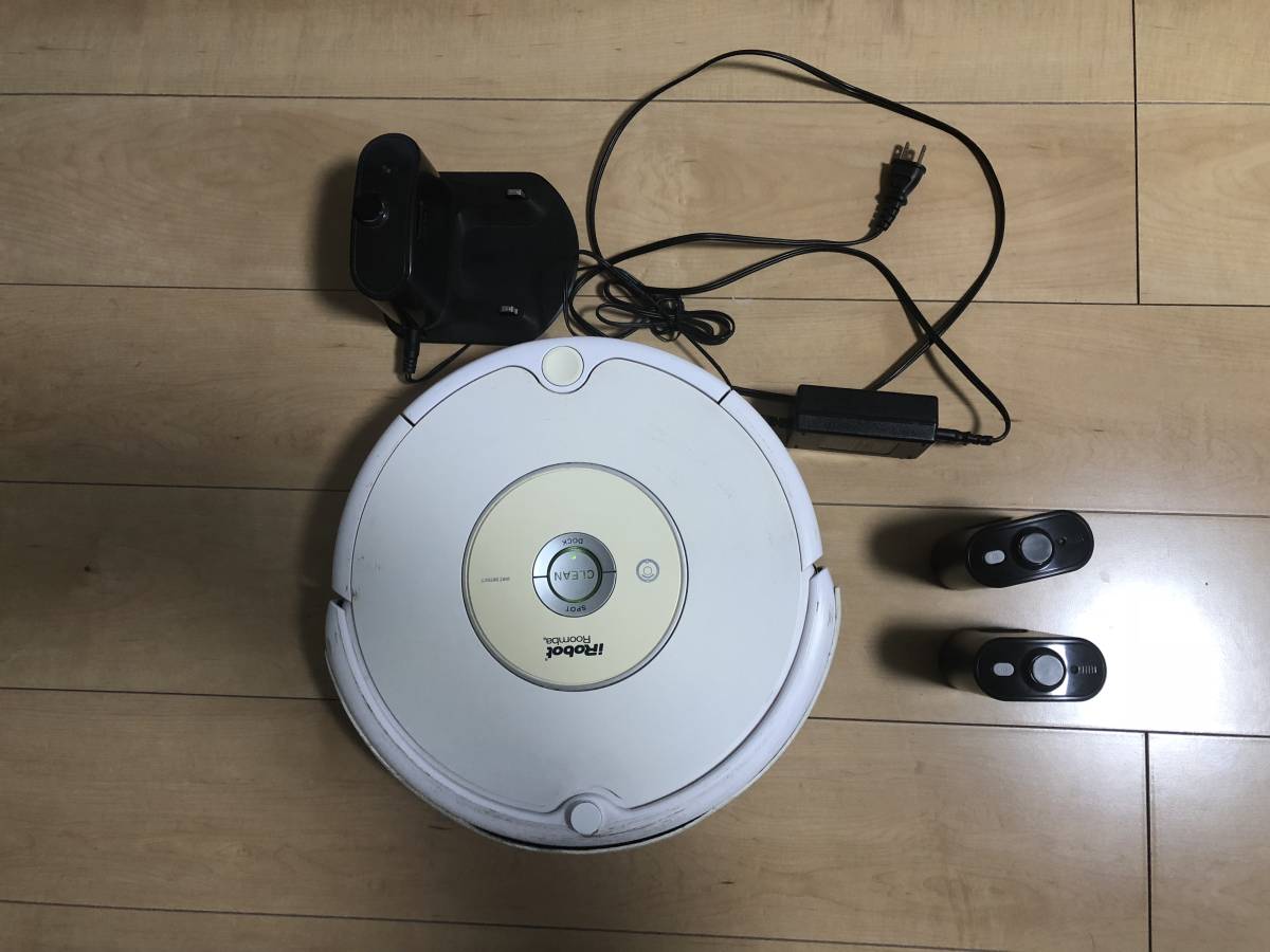 ルンバ531 iRobot Roomba 531 ホワイト ロボット掃除機 本体と付属品