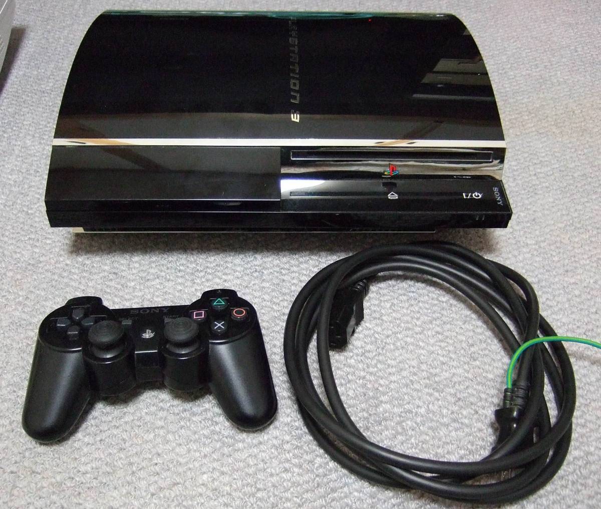 PlayStation 3　CECHA00　60GB　（PS2用可能、SACD、カードリーダー付、無線LAN）