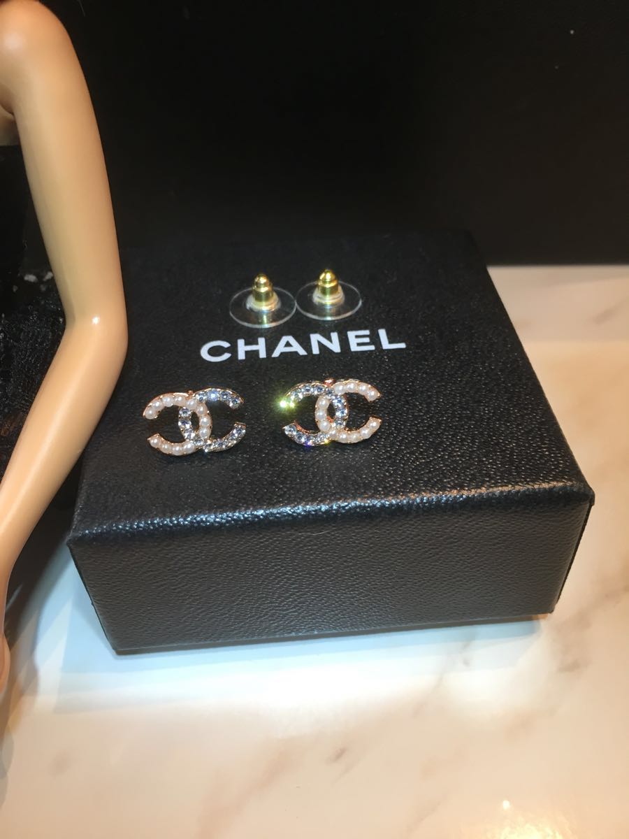 CHANELパールラインストーン ノベルティー ラインストーン シャネル