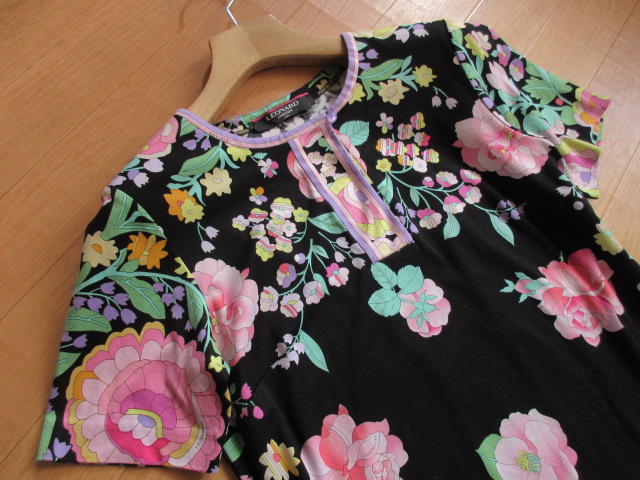 LEONARD 即決LEONARD FASHIONレオナール☆フラワー柄カットソー