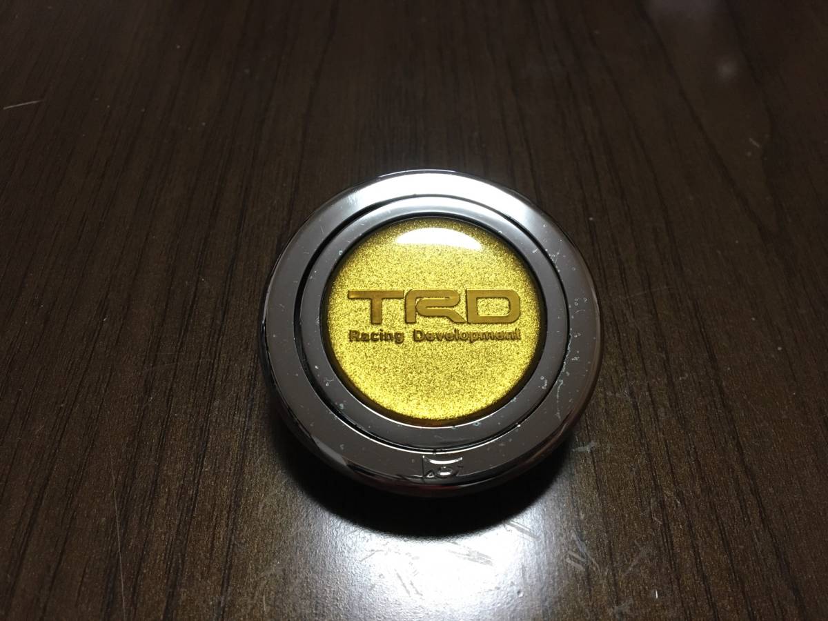 ◇ 【 希少・絶版 】 TRD ホーンボタン ゴールド＆メッキ そこそこ美品 