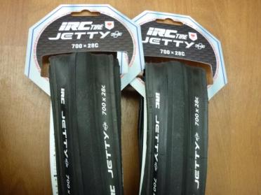IRC　JETTYプラス　700ｘ28C　ブラック　2本セット