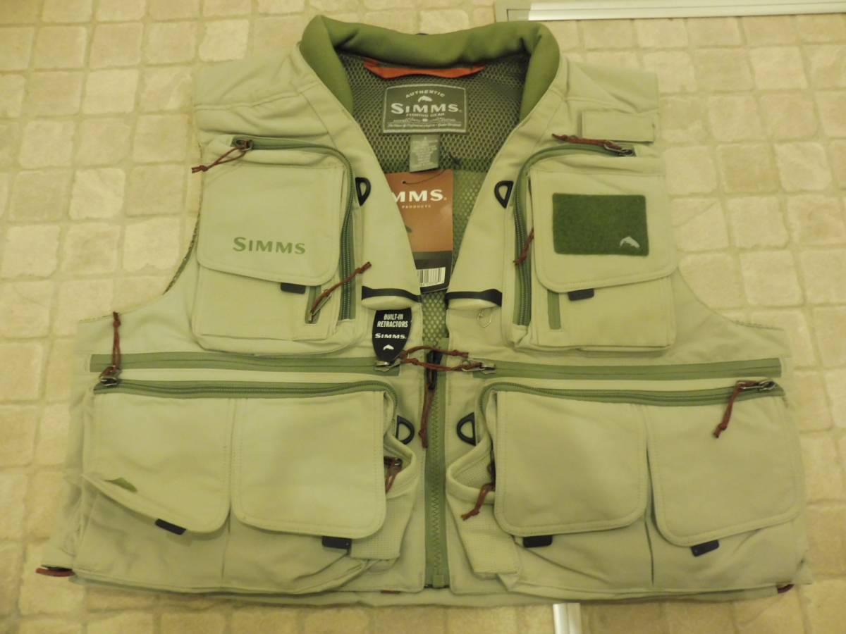 SIMMS ガイドベスト M カーキ フィッシングベスト 多機能 シムス Simms Guide Vest シムス ガイド ベスト M Khaki ブランド 品 通販