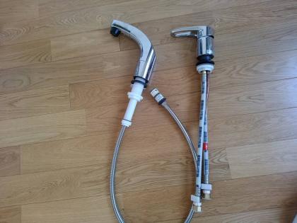 ホース収納式シングルレバー洗髪シャワー混合水栓 INAX LIXIL メッキ
