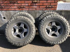 ランクル70 ホイール ブラッドレーV PCD150 5穴 タイヤLT235/85R16 ランクル76