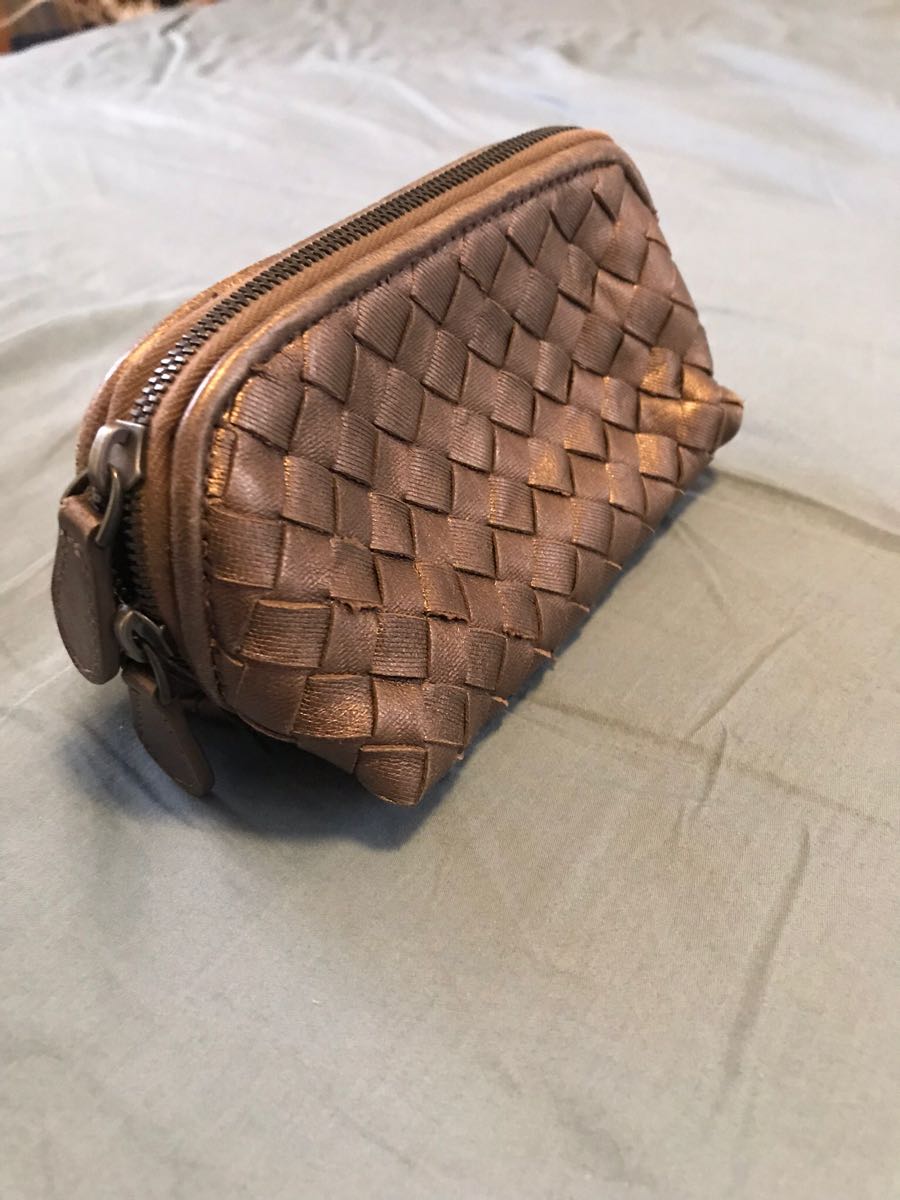 4万 新宿伊勢丹isetan ボッテガヴェネタbottega Venetaポーチイントレチャート茶色ブラウン小物レザーメンズレディース化粧品入れ かばん バッグ 売買されたオークション情報 Yahooの商品情報をアーカイブ公開 オークファン Aucfan Com