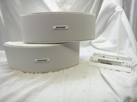 BOSE スピーカー 151 ホワイト　美品 ☆M☆BOSE 151 スピーカー ホワイト ポーズ se speaker system 2個