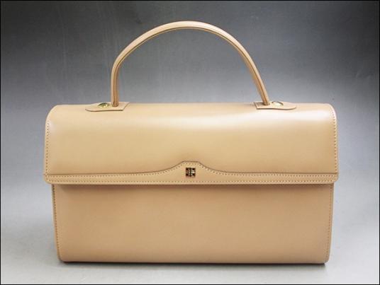 驚きの破格値，お買い得 05/01-20 〇 ジバンシイ GIVENCHY ハンドバッグ レディース ベージュ系(女性用)｜売買されたオークション情報、yahooの商品情報をアーカイブ公開 - オークファン 女性用
