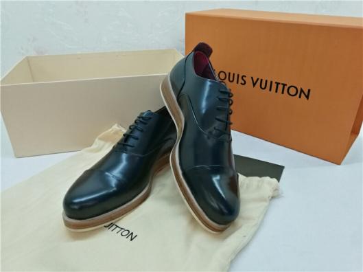 【セール，お買い得】 ルイヴィトン LOUIS VUITTON メンズ レザーシューズ 7 25.5cm ブラック 革靴ビジネスシューズ(25.5cm)｜売買されたオークション情報、yahooの商品情報をアーカイブ公開 - オークファン 25.5cm
