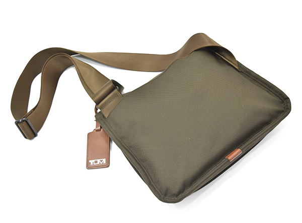 トゥミ 【TUMI】バリスティックナイロンALPHA Travel スモールフラップ 