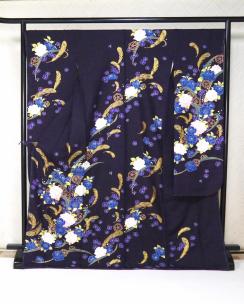 100%新品，セール 1 000円 さか屋 高貴な紫 豪華絢爛 金彩古典花文様 仕立上 正絹振袖 475(振袖)｜売買されたオークション情報、yahooの商品情報をアーカイブ公開 - オークファン 振袖