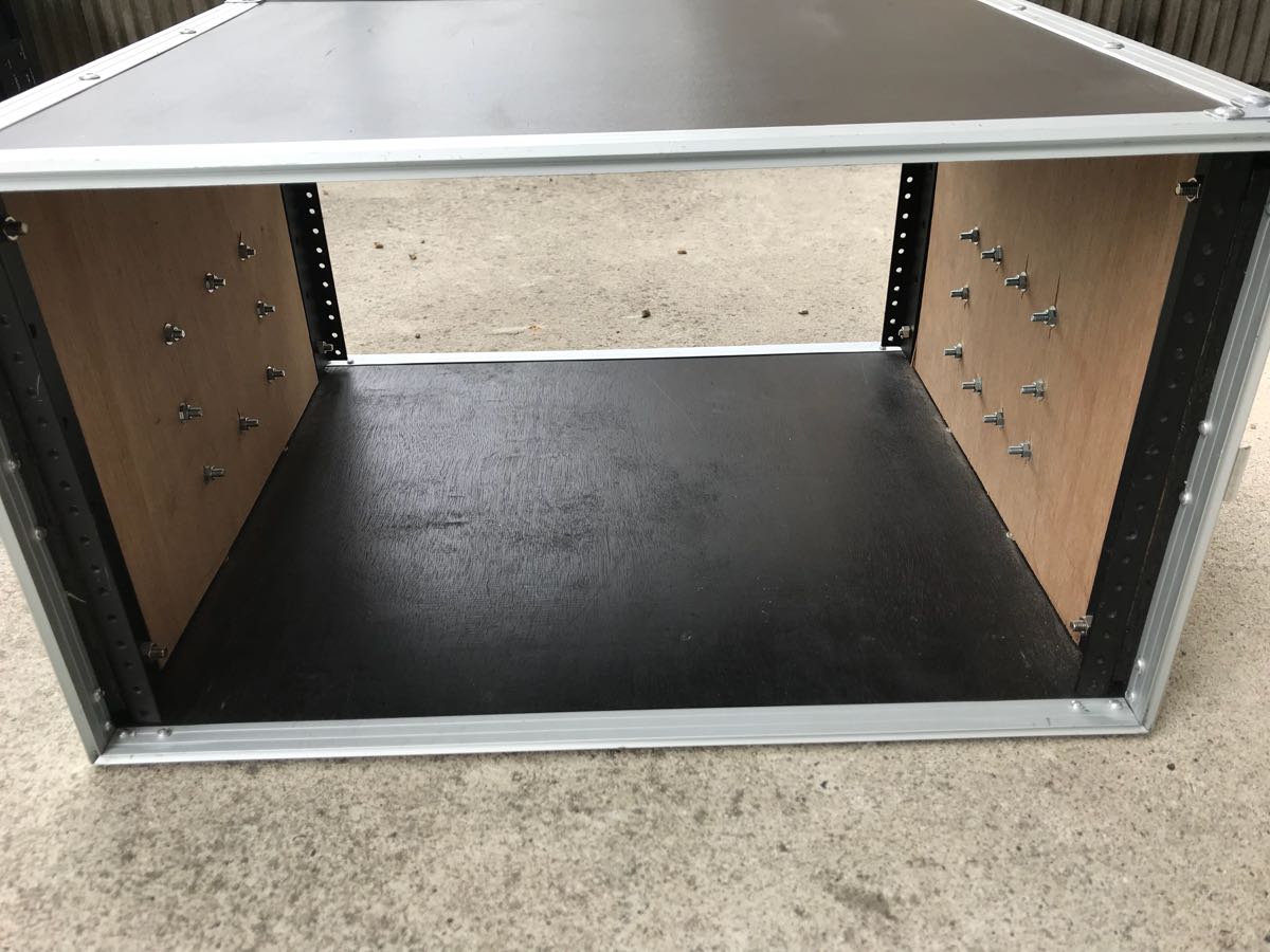 6UラックケースCLASSICPRO 中古 美品 CLASSIC PRO ( クラシックプロ