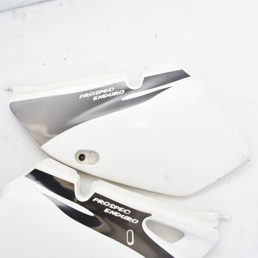 CRM250R MD24 3型 サイドカウル サイドカバー (C) (ACM)