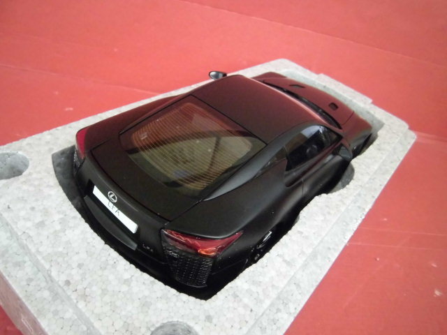 H5437-102♪1/18 オートアート レクサス LFA マットブラック