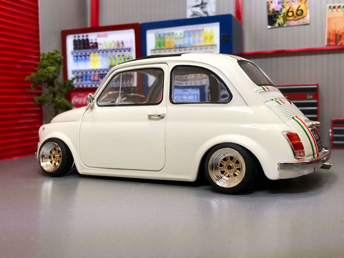 1/18FIAT フィアット 500L ☆新品カスタム改造 | Fiat 1⁄18 シャコタン 段リム SOLIDO
