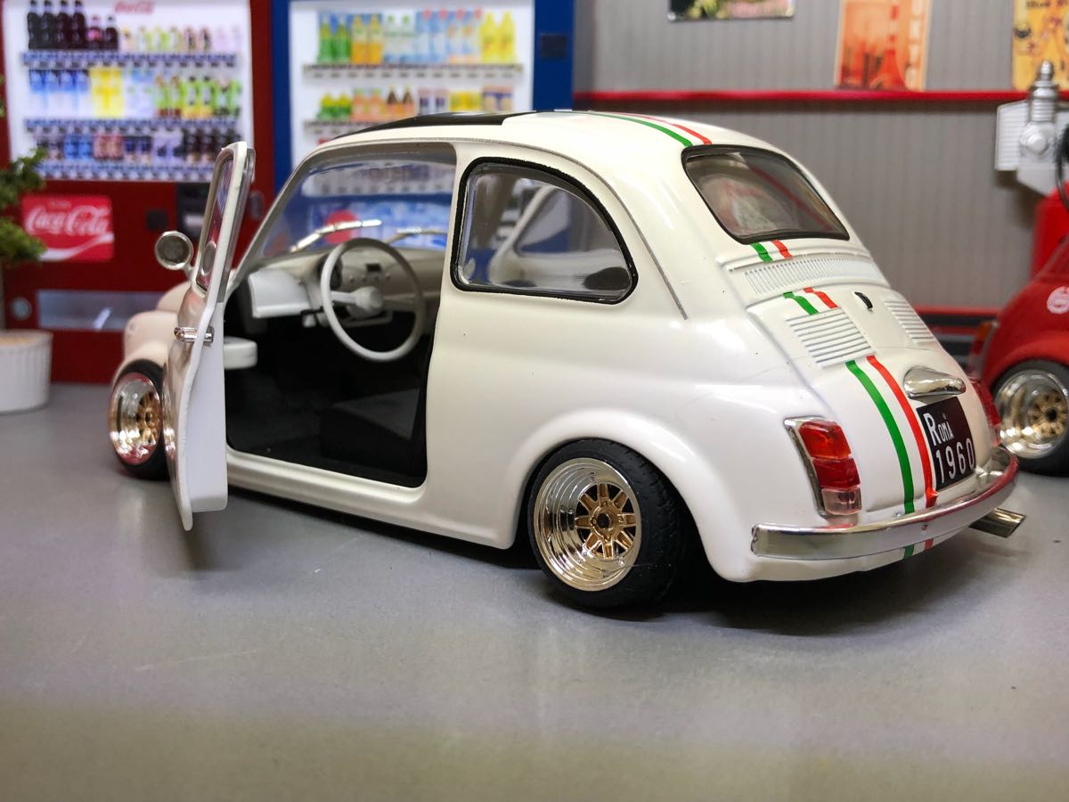 1/18FIAT フィアット 500L ☆新品カスタム改造 | Fiat 1⁄18 シャコタン 段リム SOLIDO