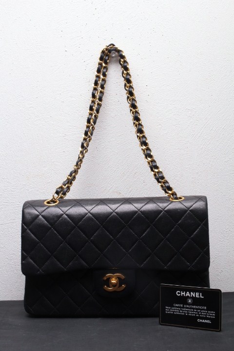☆CHANEL シャネル マトラッセ25 ラムスキン ダブルチェーン ゴールドチェーン ダブルフラップ 二重蓋 ショルダーバッグ ブラック 黒8722F