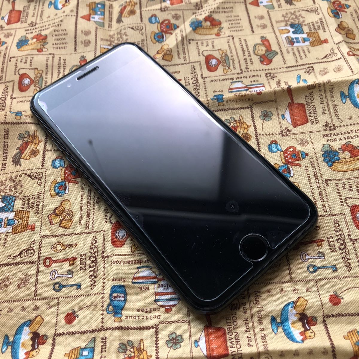 1円スタート。SIMフリー iPhone7 128GB ジェットブラック_1
