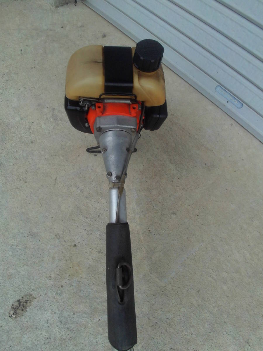 カワサキ TD33刈払機 草刈機 背負型草刈機(刈払機)イリノ(カワサキ 