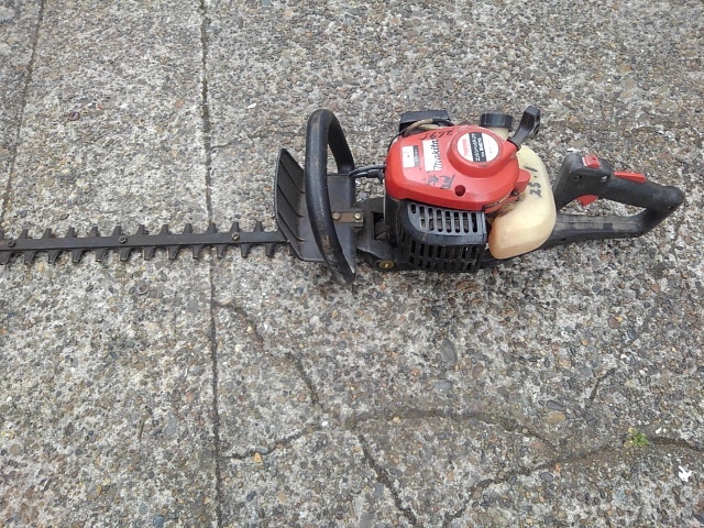  17 マキタ エンジン ヘッジトリマー EH570 引き取り歓迎(刈払機)｜売買されたオークション情報、yahooの商品情報をアーカイブ公開 - オークファン 刈払機