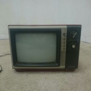 ナショナル カラーテレビのYahoo!オークション(旧ヤフオク!)の相場