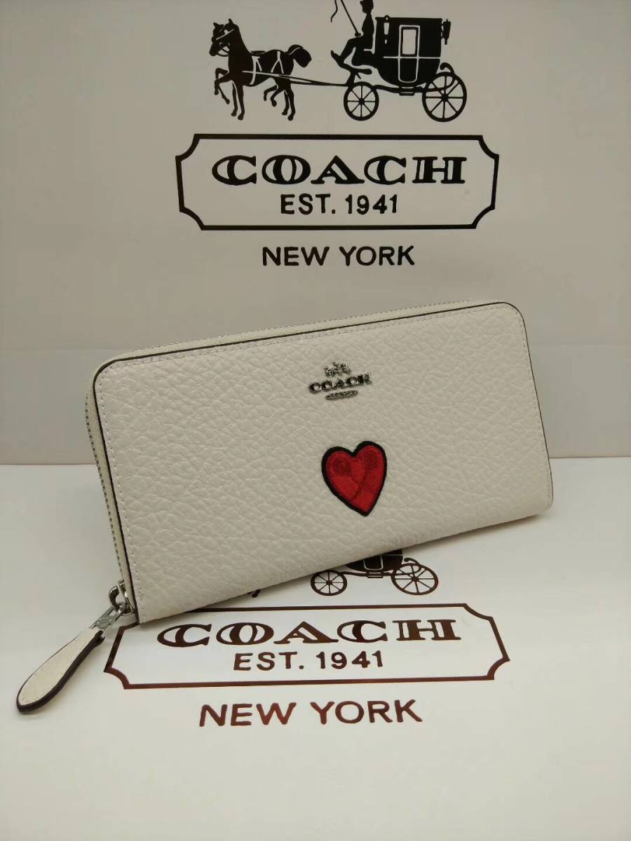Coach コーチ 財布 長財布 本物ykk製 札入れ 型番57370 ハート 白 正規品 長財布 小銭入れあり 売買されたオークション情報 Yahooの商品情報をアーカイブ公開 オークファン Aucfan Com