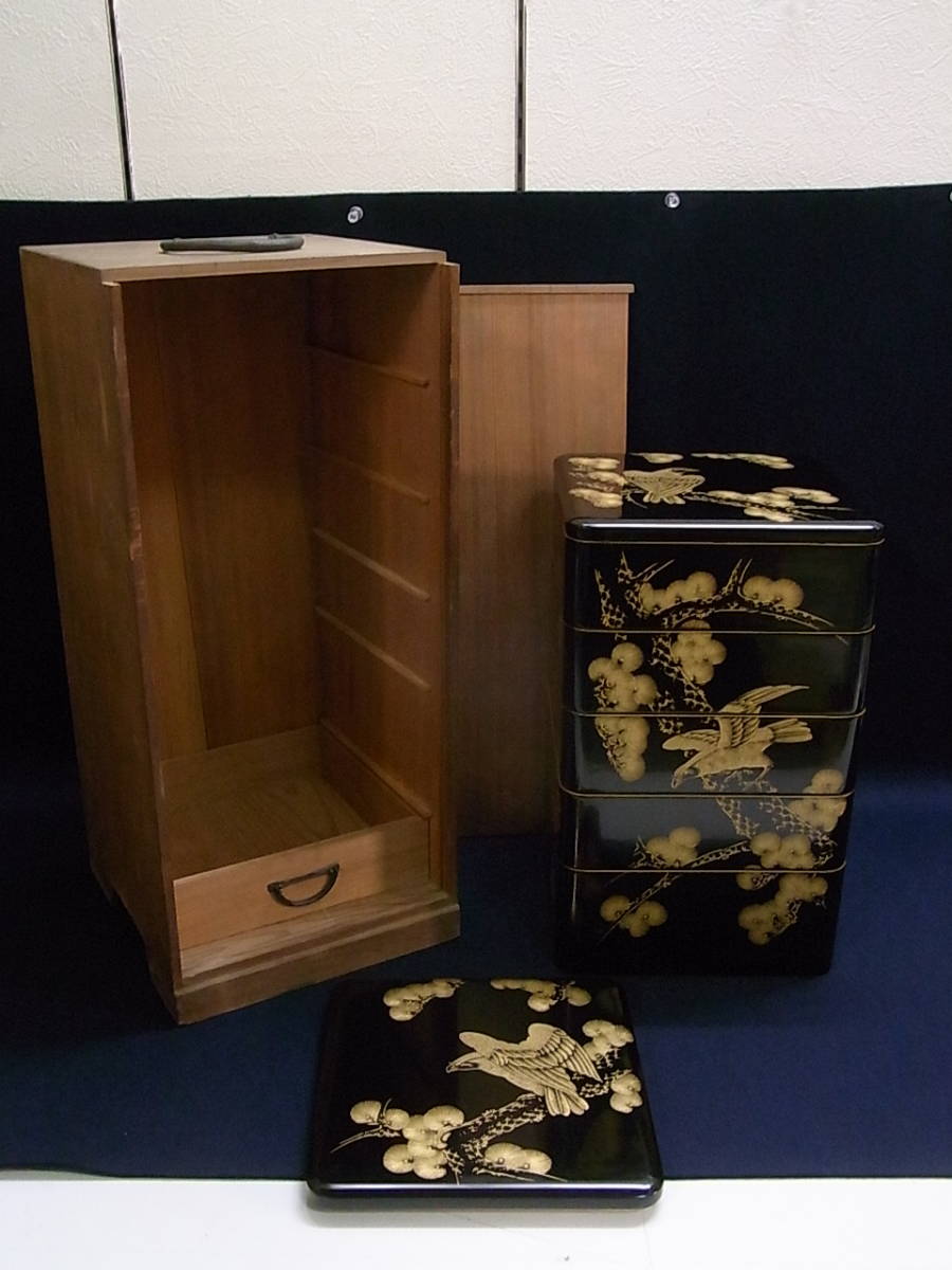 売上倍増 希少 素敵☆蒔絵 鷹 松☆5段 重箱☆木製 収納箱 付き☆漆塗り