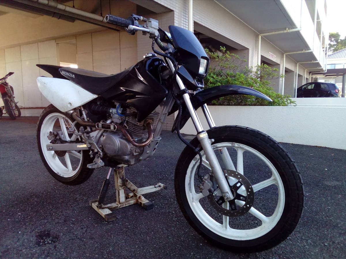XR100モタードレーサー　書類あり XR100モタード レーサー 17インチ化 書類あり公道登録可能 PD22