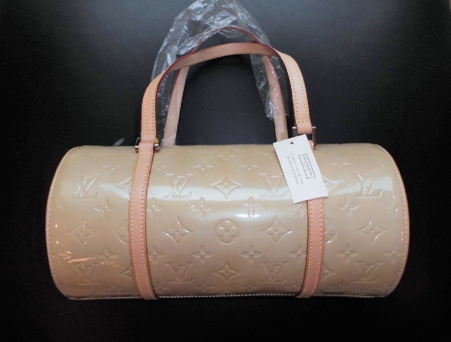 【新品，定番人気】 正規品 ルイヴィトン LOUIS VUITTON モノグラム ヴェルニ筒型バッグ ベージュ(ハンドバッグ)｜売買されたオークション情報、yahooの商品情報をアーカイブ公開 - オークファン かばん、バッグ