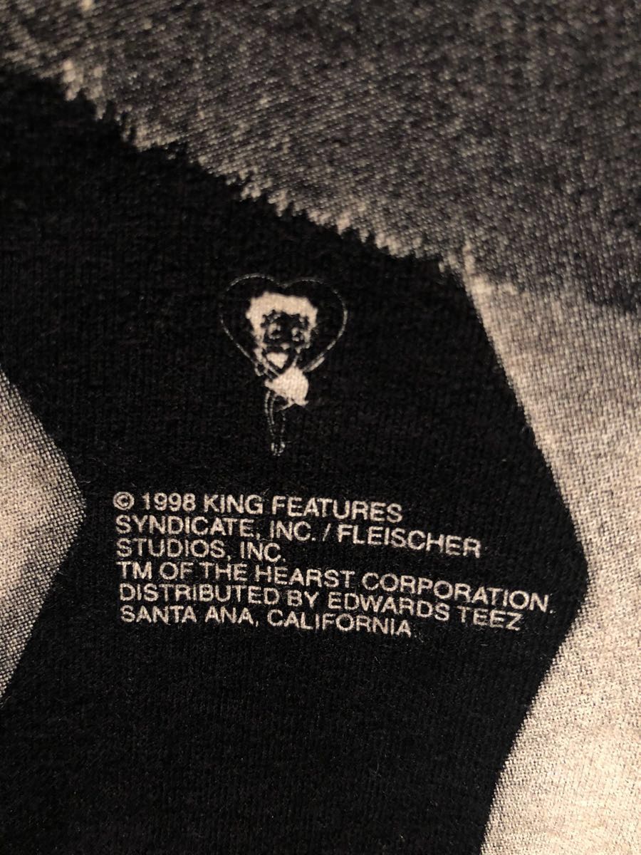 美品 希少お得セット 98年製 ベティーブープ ベティちゃん Betty Boop ベティ総柄Tシャツ&ビッグロゴ！デニムジャケット ビンテージ 90s80s ベティちゃん ベティ ブープ 限定パッケージ ブープ™ 今「60s」のレトロさが逆に新しい！ベティーちゃんこと『ベティー